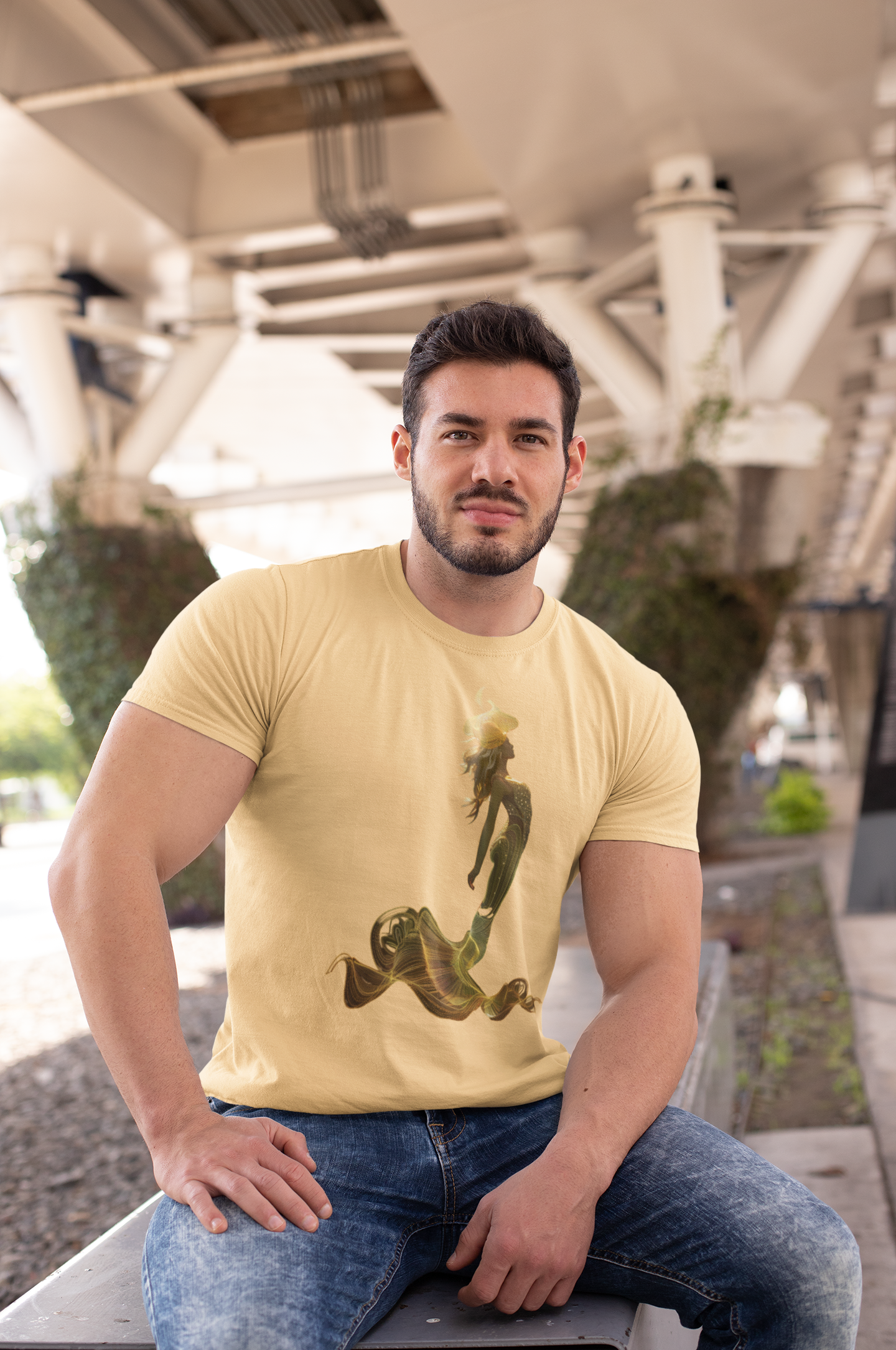 Golden Lady, Unisex Tee