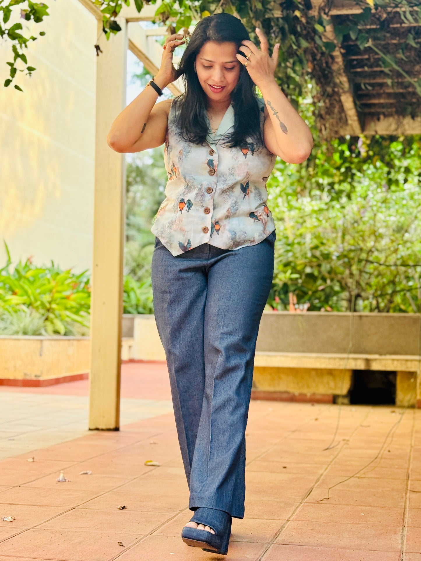 Women’s Blue & Green Waistcoat – Premium Georgette with Birds Print