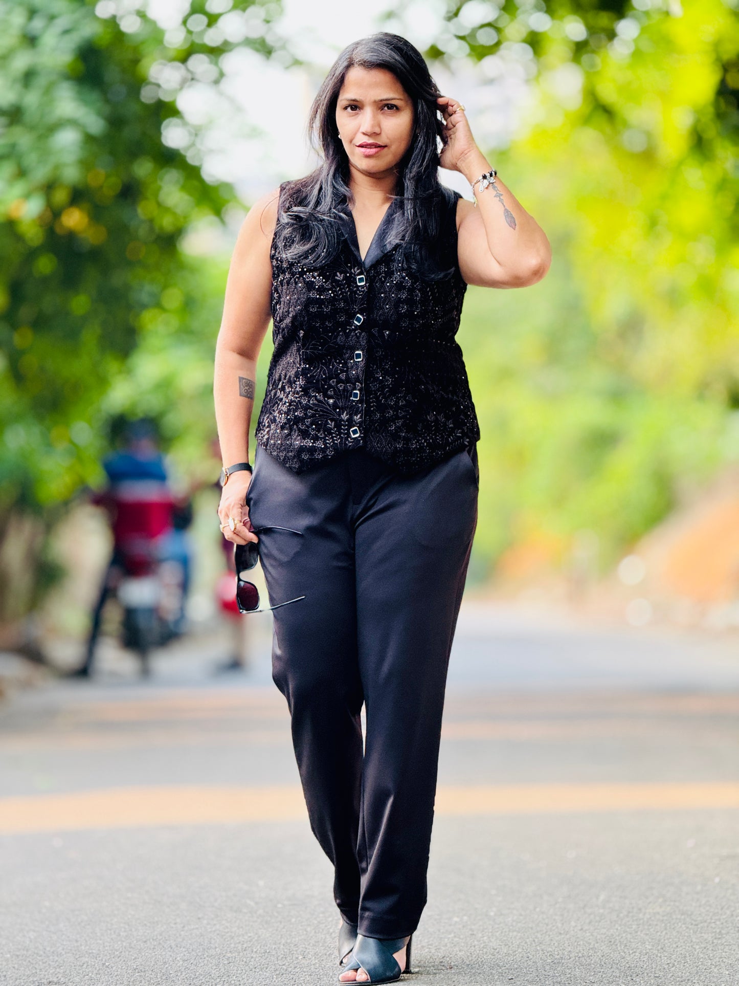 Women’sBlack Waistcoat – Premium Velvet Vest with Rich Thread Work