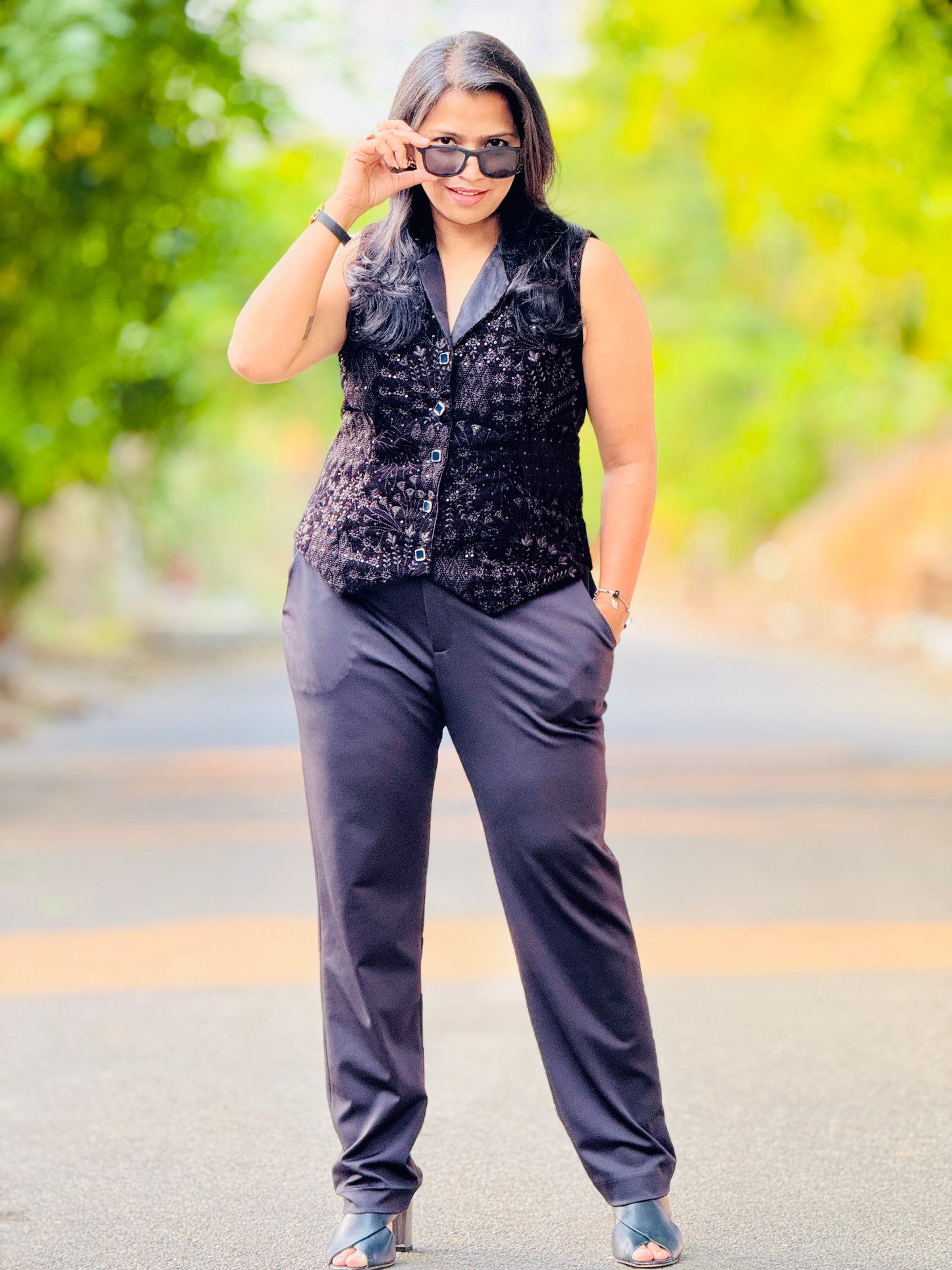 Women’sBlack Waistcoat – Premium Velvet Vest with Rich Thread Work